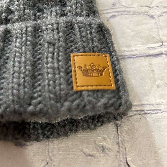 THREAD SHED WINTER WONDERLAND MULTI COLORED FLEECE LINED WOMENS HAT FUR POM O/S - Picture 5 of 9